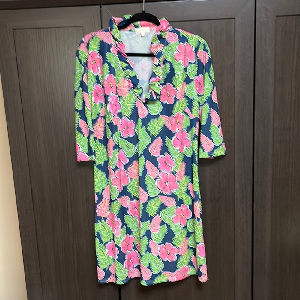 Simply Southern hibiscus shift dress 🌴